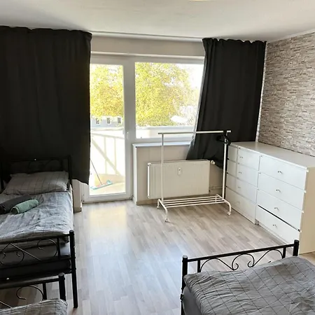 Work And Stay Near Frankfurt Airport 2Br And Balcony