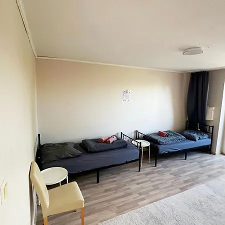 Work And Near Frankfurt Airport 2br And Balcony