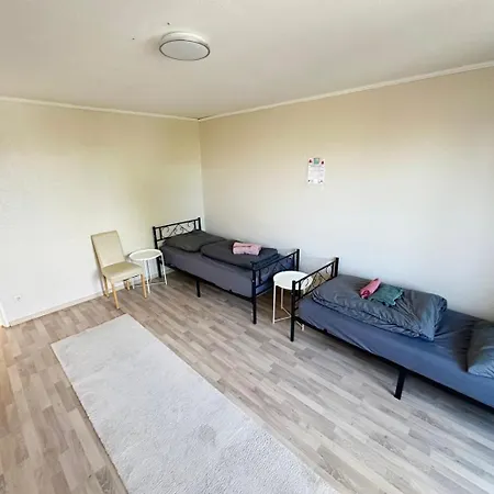 Work And Near Frankfurt Airport 2br And Balcony Appartement *