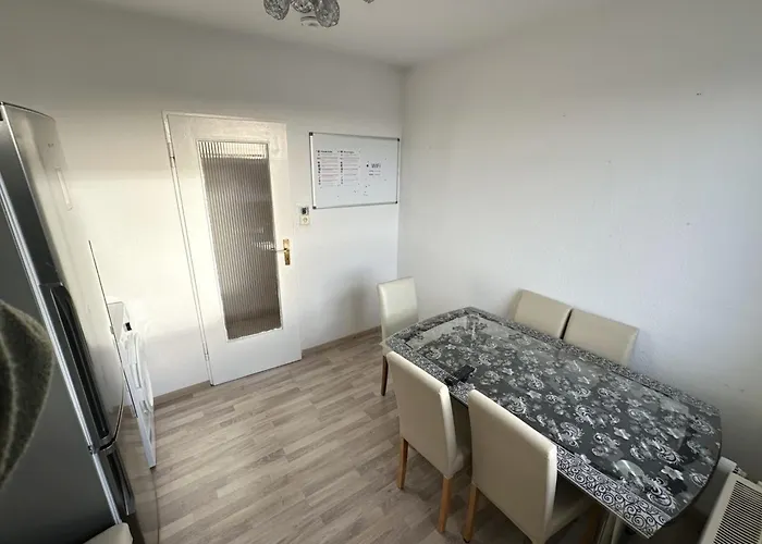 Work And Stay Near Frankfurt Airport 2Br And Balcony Raunheim